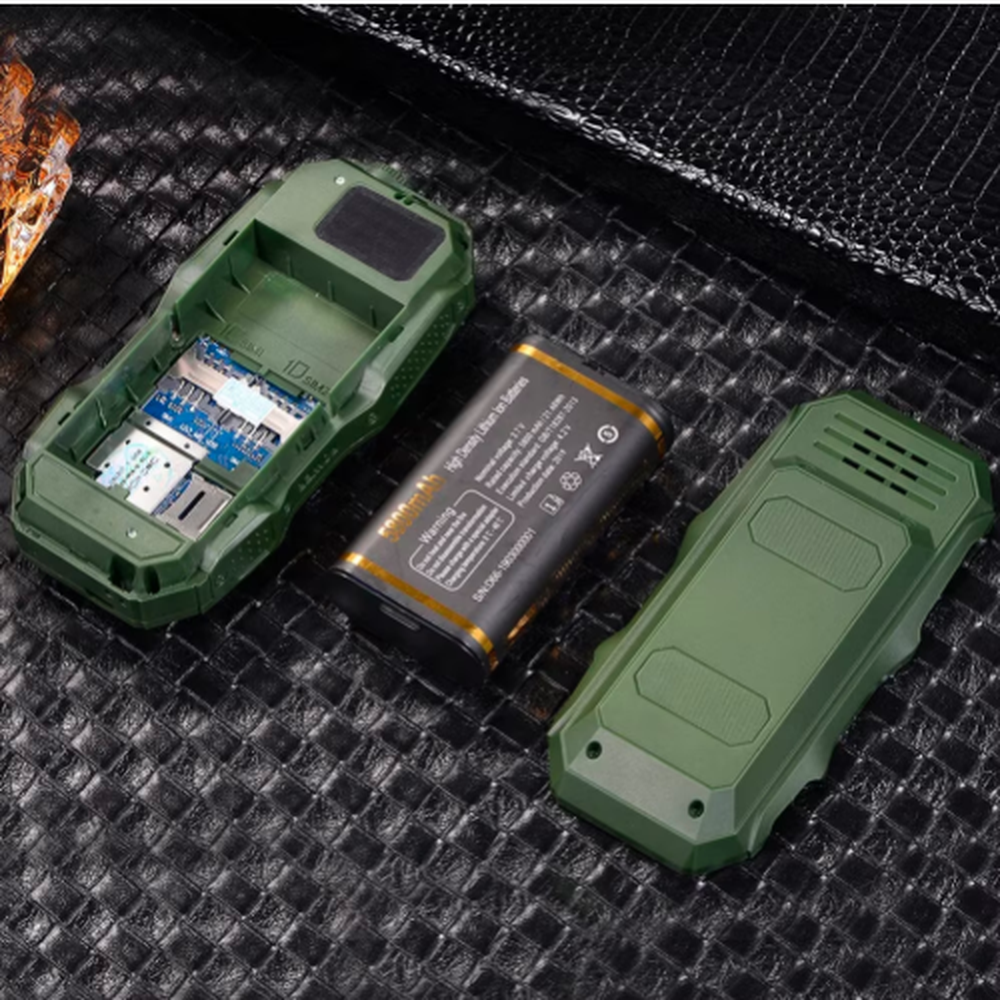 1+1 GRATIS! Telefon Militar, Dual Sim cu Carcasa Antisoc